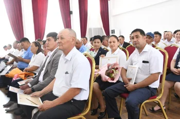 Қазалыда теміржолшылар кәсіби мерекелерінде құрметке бөленді