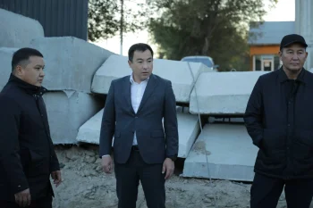 Жалағаш станциясы арқылы бірнеше жолаушылар пойызы тұрақты қатынайды