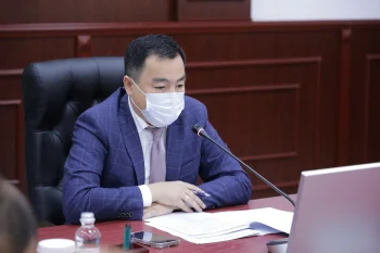 Жалағаш ауданында өңдеу өнеркәсібін дамыту және мемлекеттік қызметтерді цифрландыру мәселелері кеңінен талқыланды